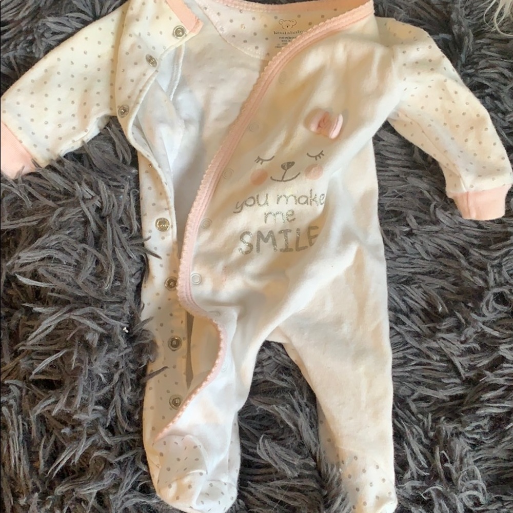 you make me smile newborn baby footsie